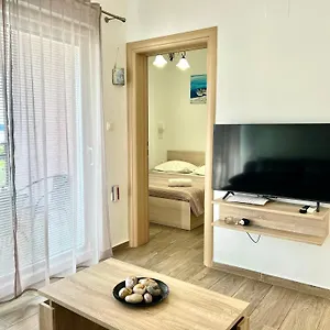 Apartament Nina, Maslenica