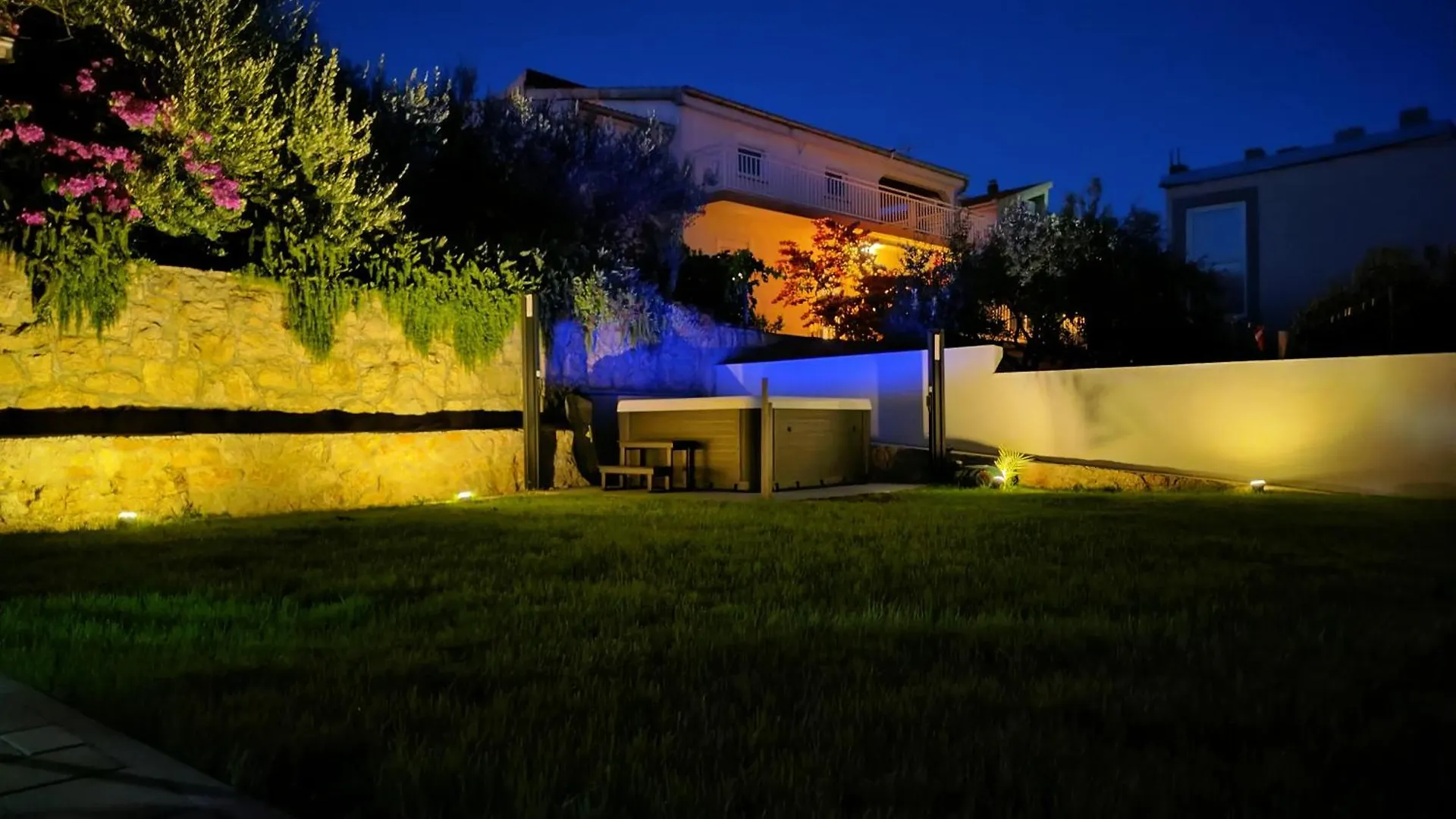 Three Seas Apartment Maslenica